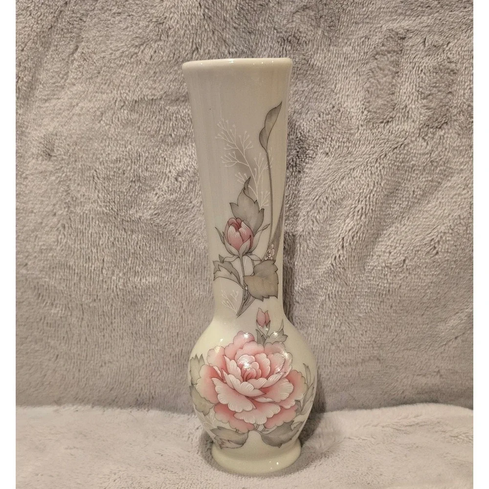 Vintage Russ Berrie & Co Pink Rose Porcelain Bud Vase Made in Japan 5044 6.5